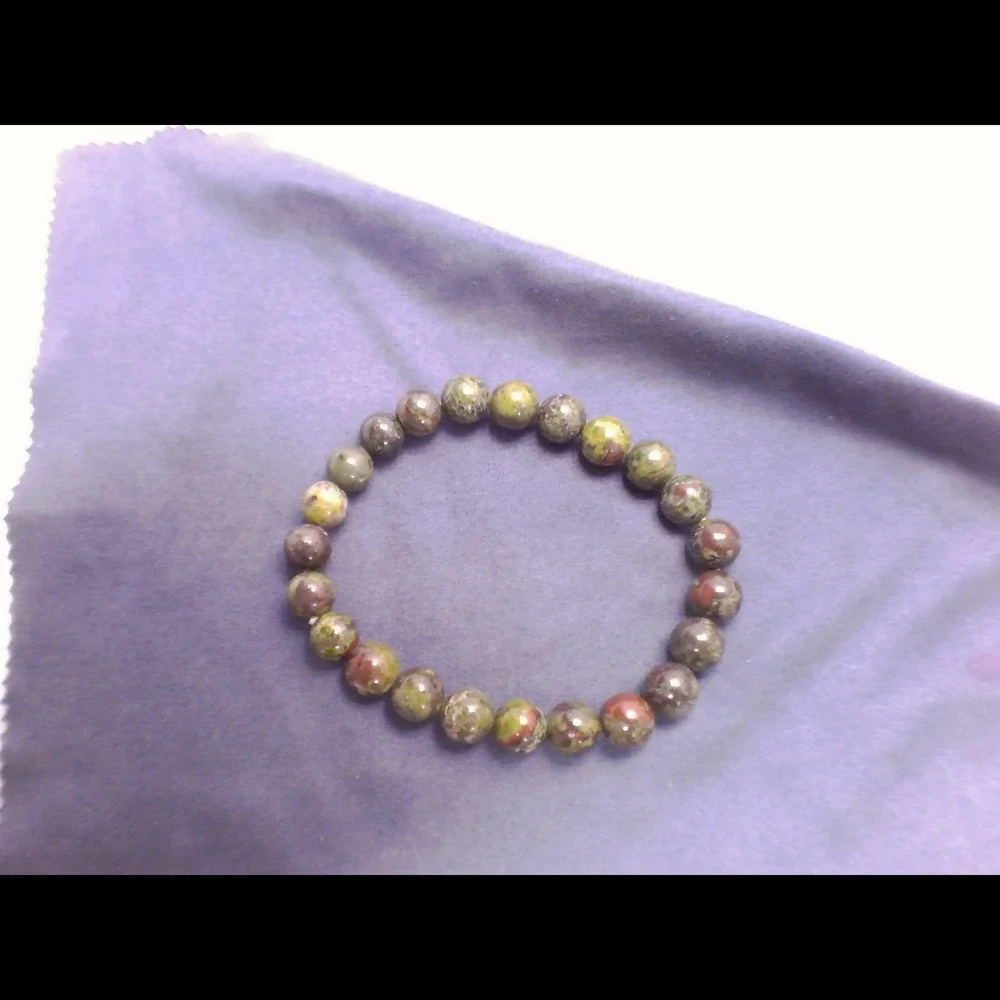 Dragon Bloodstone Bracelet Handmade Stretch Cord Green Red Polished Beads‎ EX!